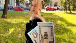 Masum Durduğu İçin 1000 Dolar Para Teklif Ettiğim Evsiz Liseliyi Yatağımda Fena İnlettim