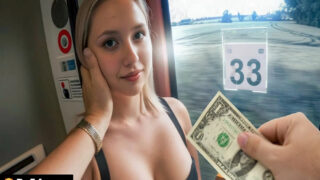 Interrail Yolculuğunda Hoşlandığı Kadına 1 Dolar Karşılığında Seks Teklif Ediyor Sosyal Deney Sanıp Veriyor