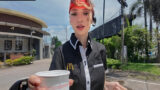 Bahçeye Kahve Servisi Yapan Üniversiteli Mc Donalds Çalışanı Tuvalete Çağırıp Zorla Seks İstiyor