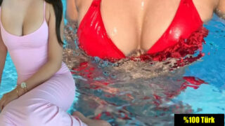 Üvey Babam Sitenin Ortak Havuzunda Beni Bikinili Yakaladığı İçin Orospulukla Suçlayıp Cezamı Kesiyor